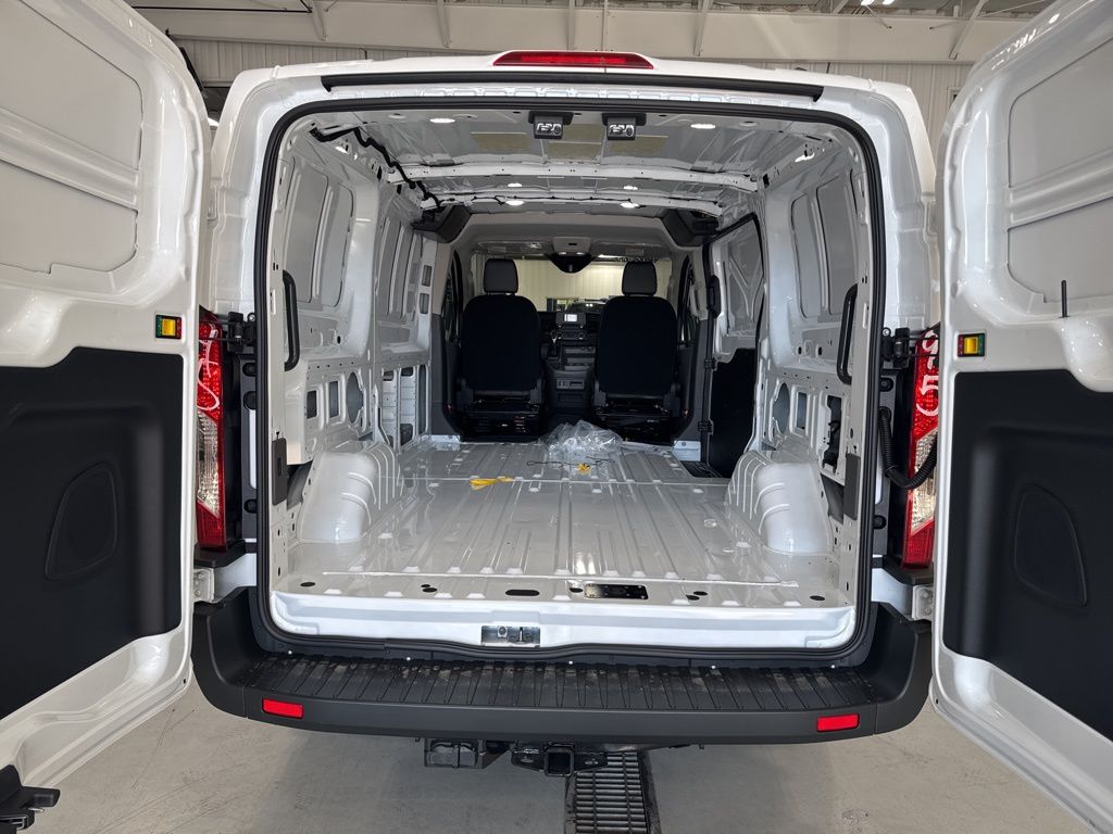 2025 Ford Transit Van Base - Photo 18