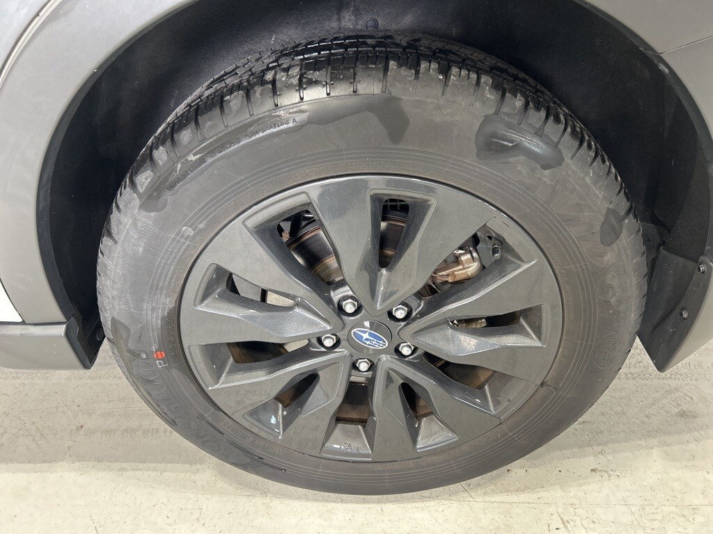 2023 Subaru Outback Onyx Edition XT photo 3