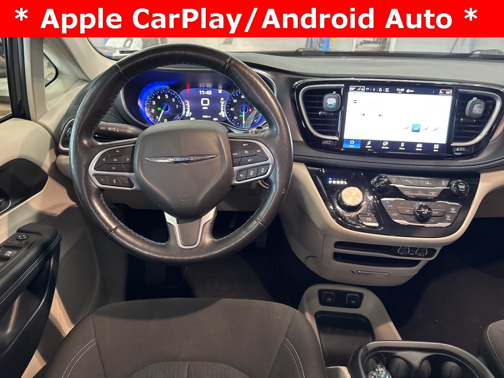 Used 2021 Chrysler Pacifica Touring Minivan/Van