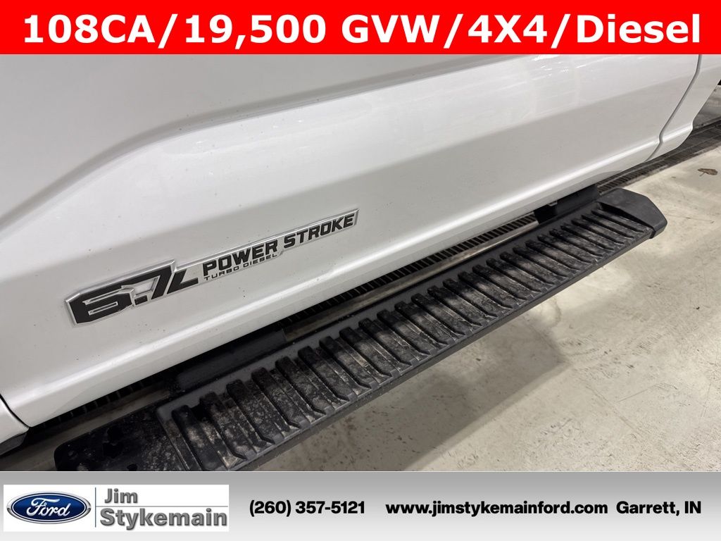2025 Ford F-550 Super Duty Chassis Cab XL - Photo 3