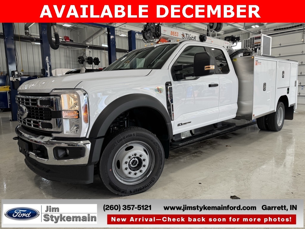 2025 Ford F-550 Super Duty Chassis Cab XL's photo