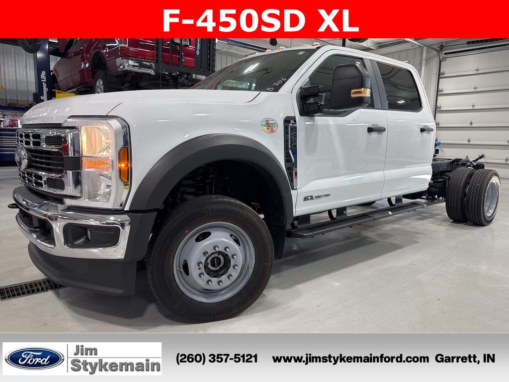 2026 Ford F-450 XL 4x4 Crew Cab 179-In DRW's photo