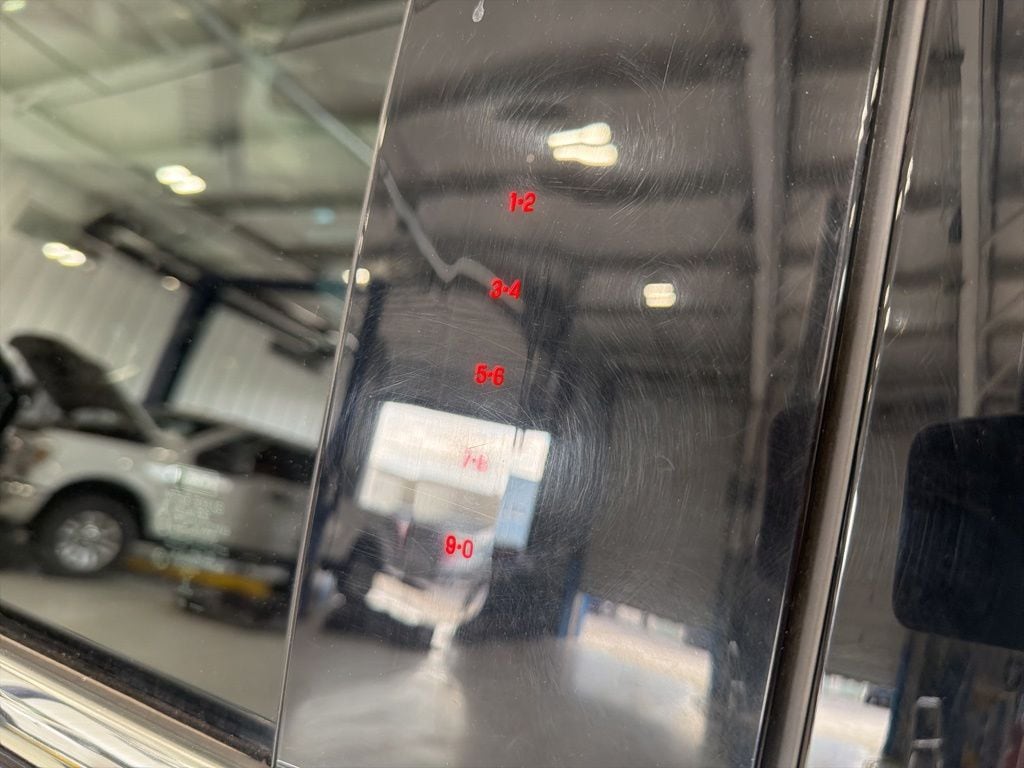 2024 Ford Expedition Platinum's photo