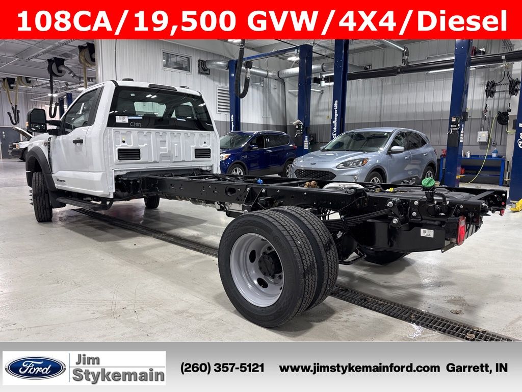 2025 Ford F-550 Super Duty Chassis Cab XL - Photo 4
