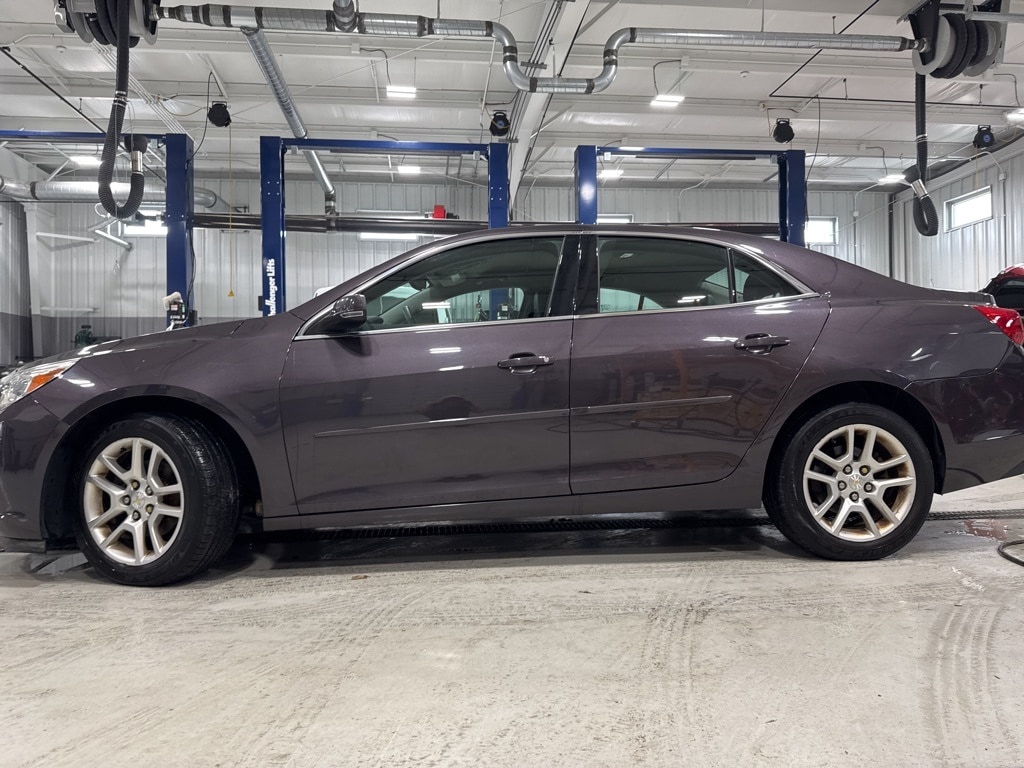 Used 2015 Chevrolet Malibu 1LT with VIN 1G11C5SL3FF197485 for sale in Garrett, IN