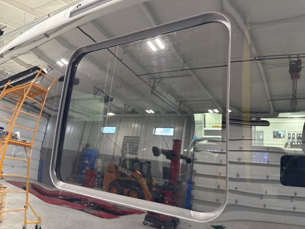 2025 Ford F-450 Super Duty Chassis Cab XL - Photo 9