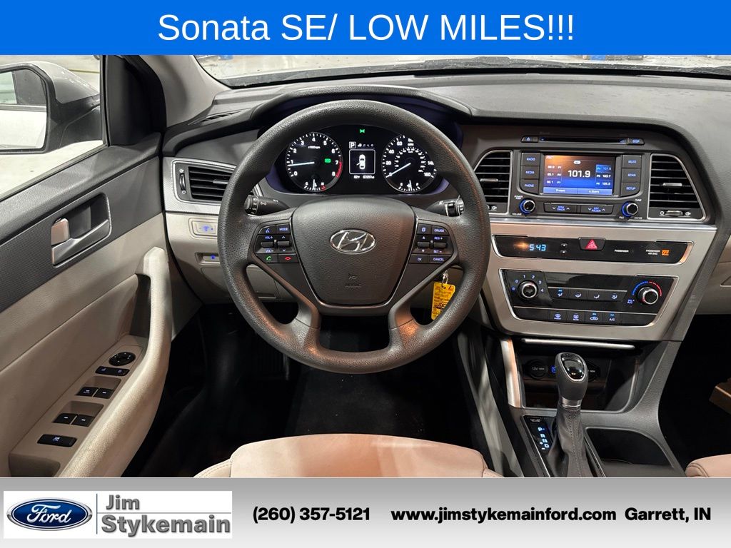 Used 2015 Hyundai Sonata SE with VIN 5NPE24AF9FH159072 for sale in Garrett, IN