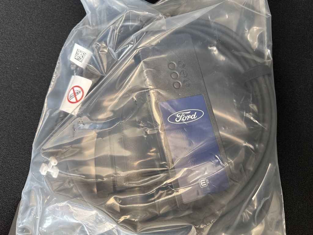 2025 Ford Escape Plug-in hybrid PHEV - Photo 40
