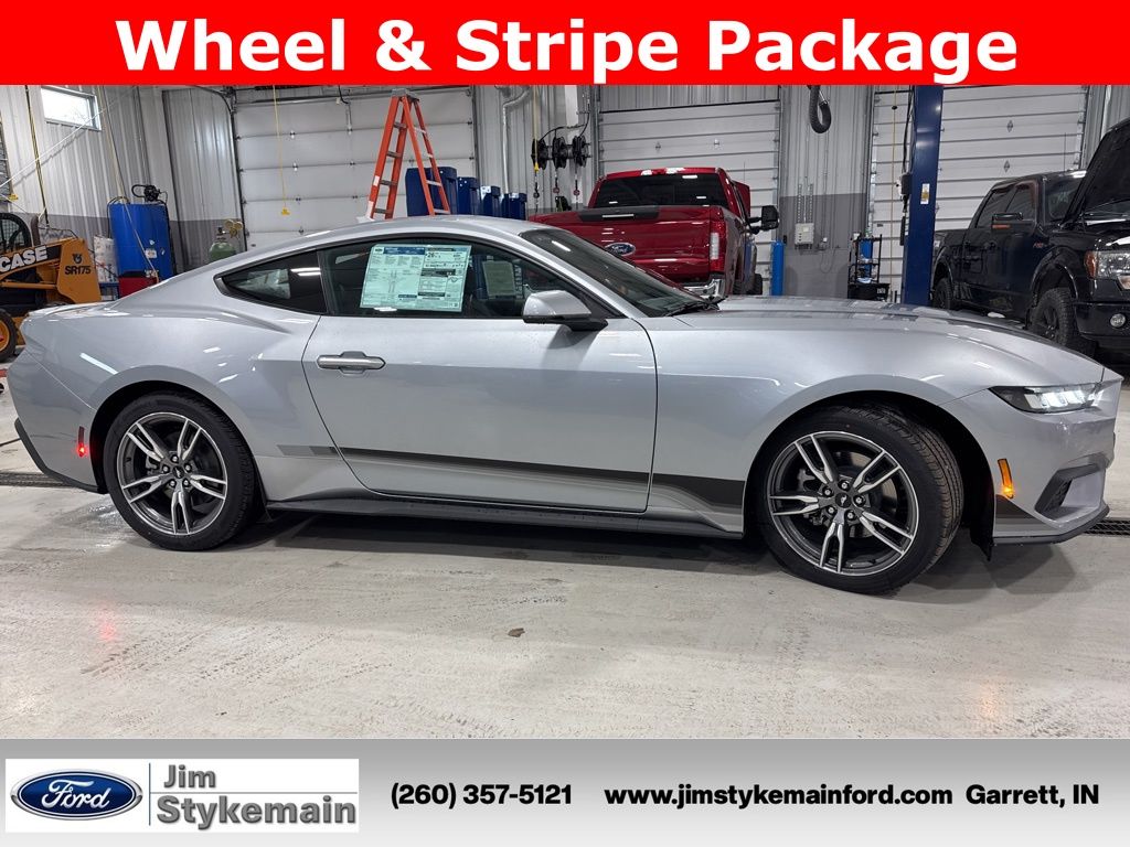 2025 Ford Mustang EcoBoost Premium Fastback - Photo 3