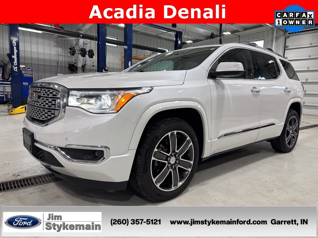 2018 GMC Acadia Denali's photo