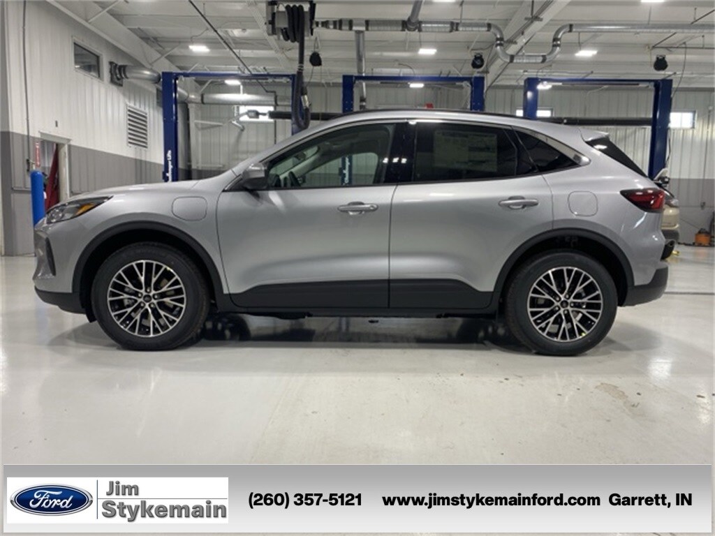 2024 Ford Escape photo 3