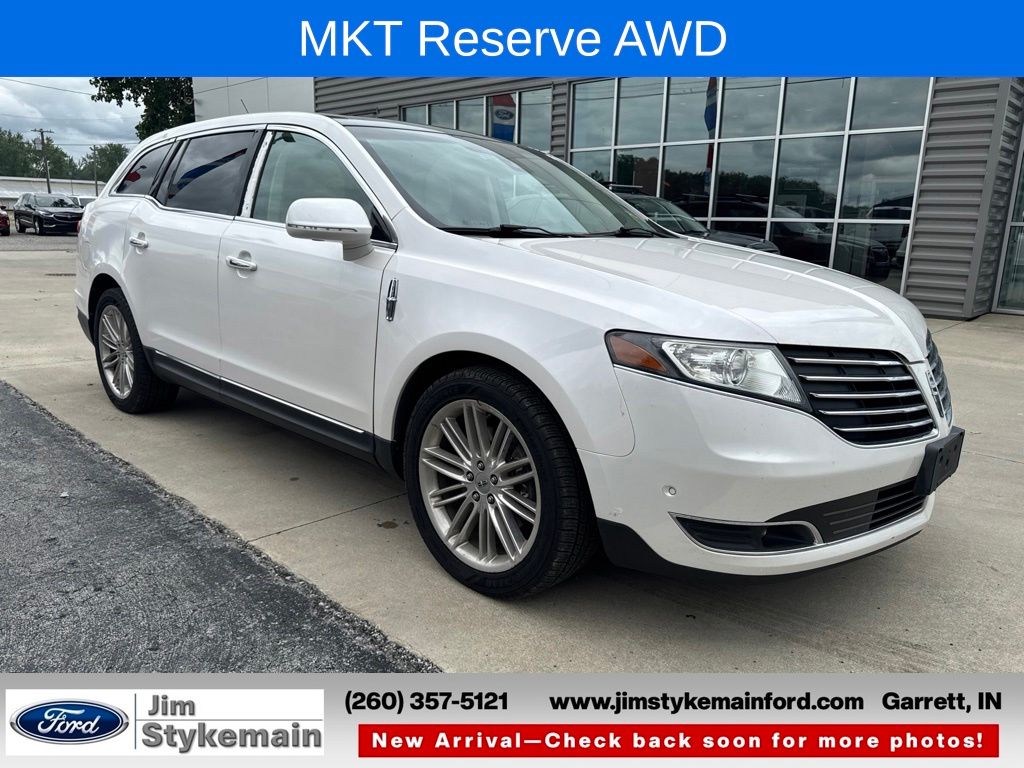 2018 Lincoln MKT 3.5 Reserve AWD's photo