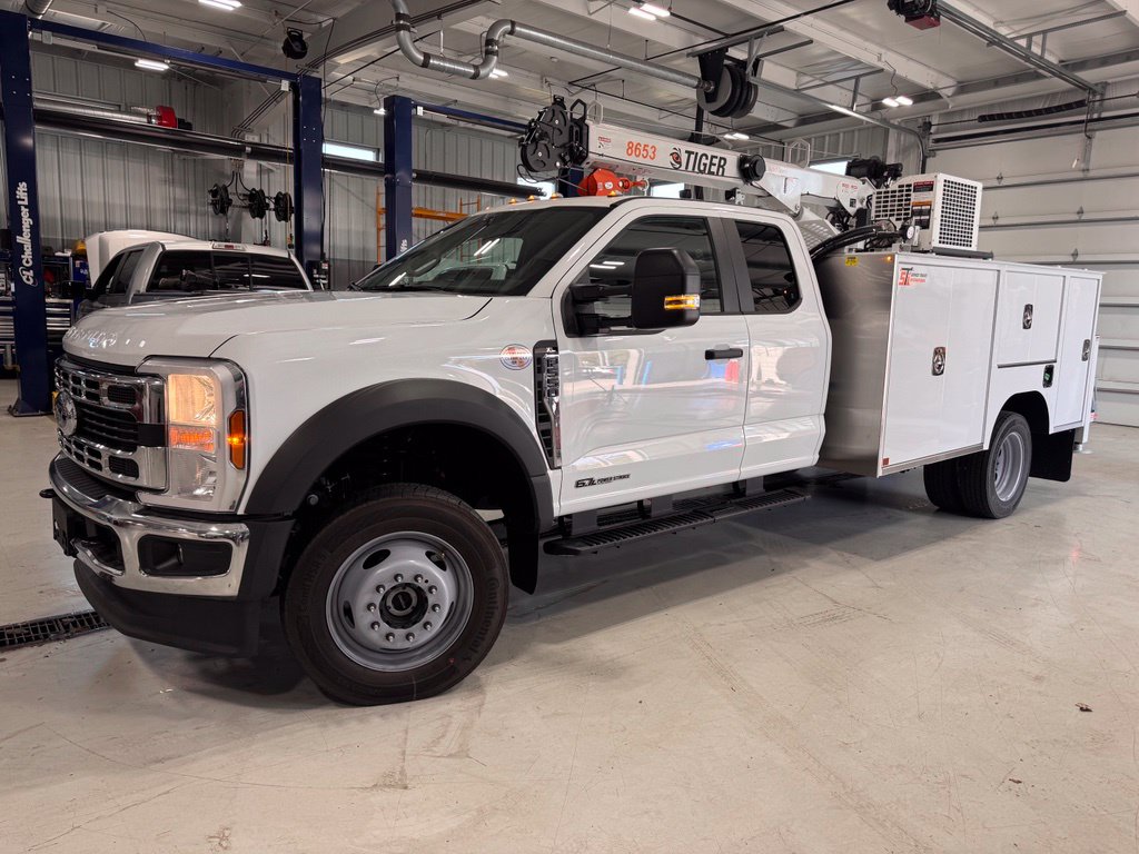 2026 Ford F-550 Super Duty Chassis Cab