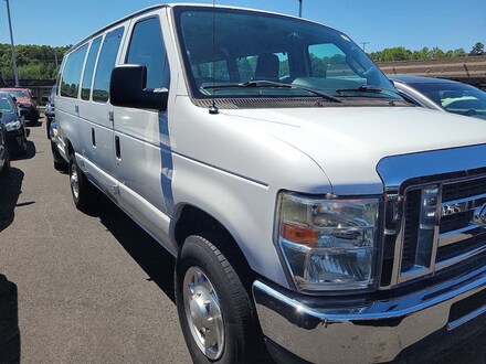2012 Ford E-350SD XLT Minivan/Van
