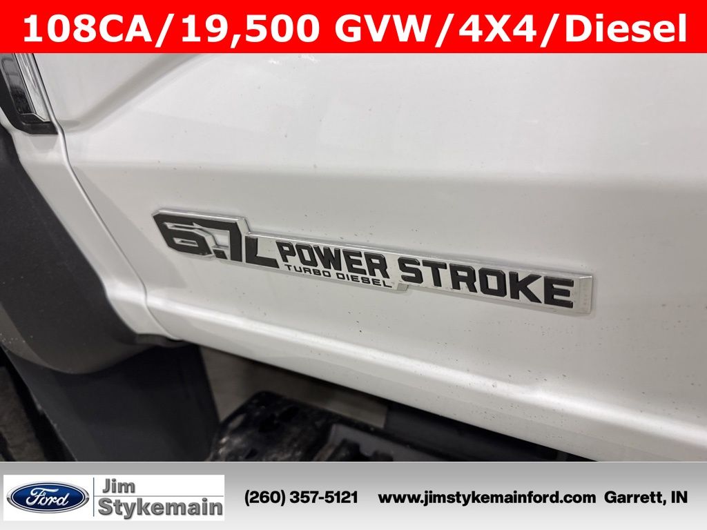 2025 Ford F-550 Super Duty Chassis Cab XL - Photo 2