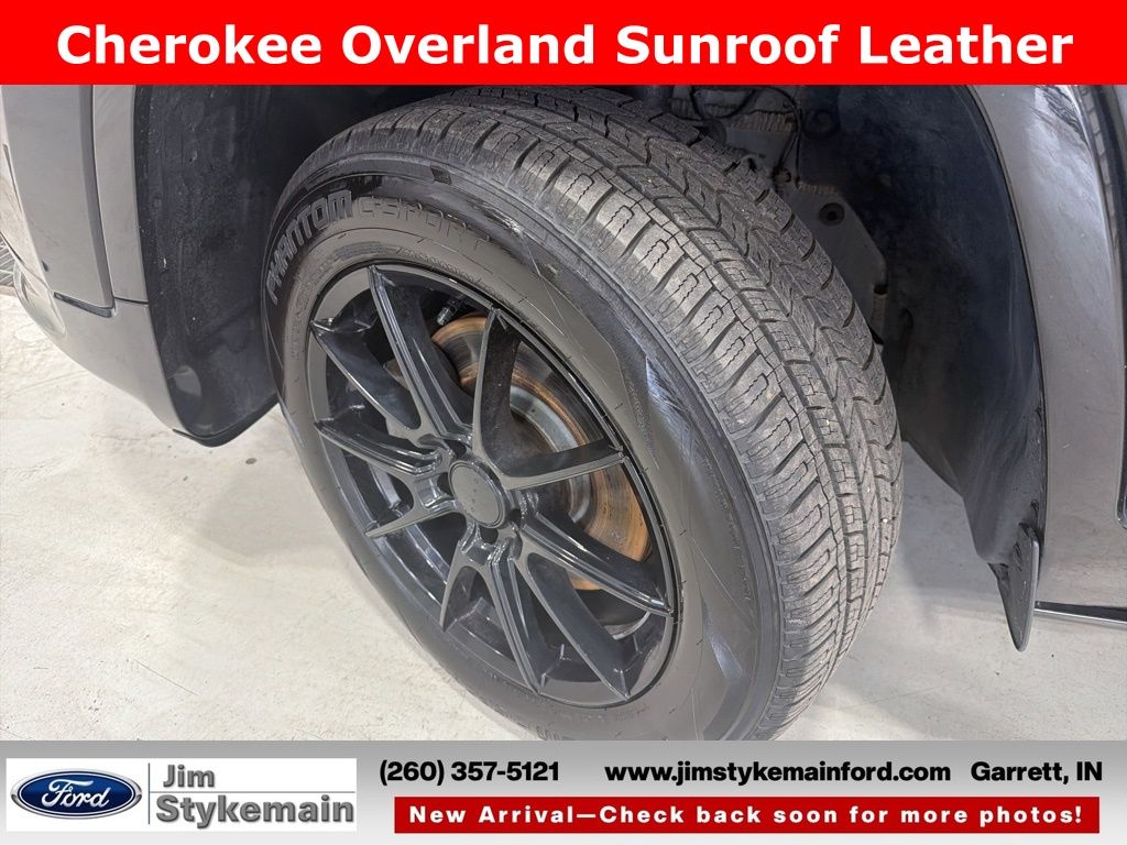 Used 2016 Jeep Cherokee Overland with VIN 1C4PJMJS2GW344942 for sale in Garrett, IN