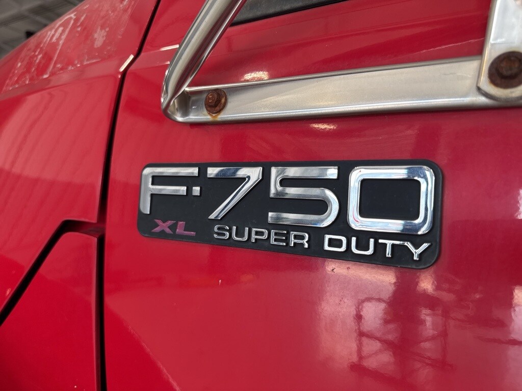 2012 Ford F-750 SuperCab XL photo 2