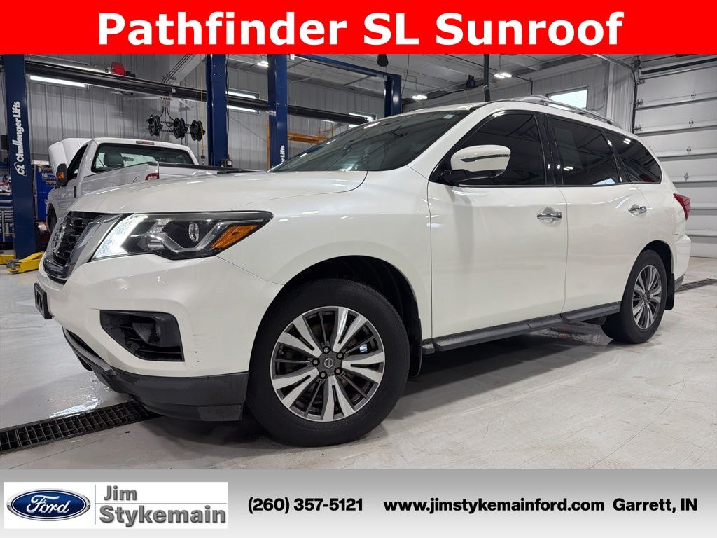 2017 Nissan Pathfinder SL