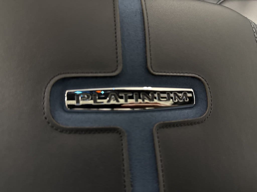 2026 Ford F-250 Super Duty Platinum - Photo 37