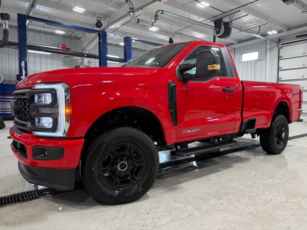 2026 Ford F-350 Super Duty XL's photo
