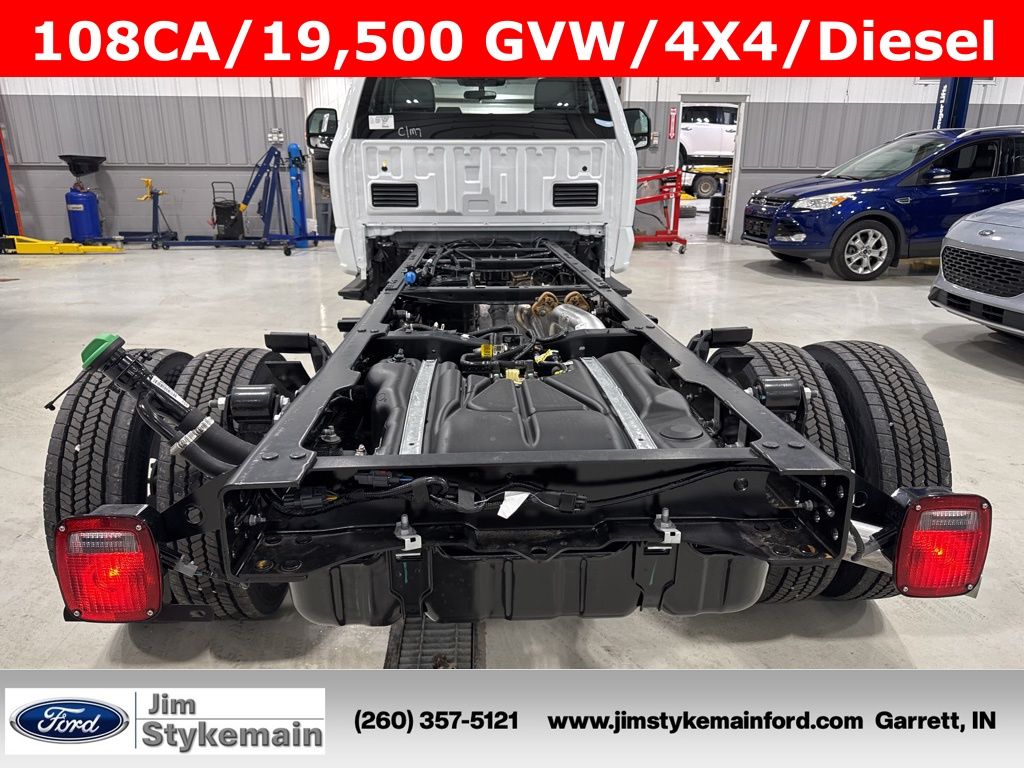2025 Ford F-550 Super Duty Chassis Cab XL - Photo 5