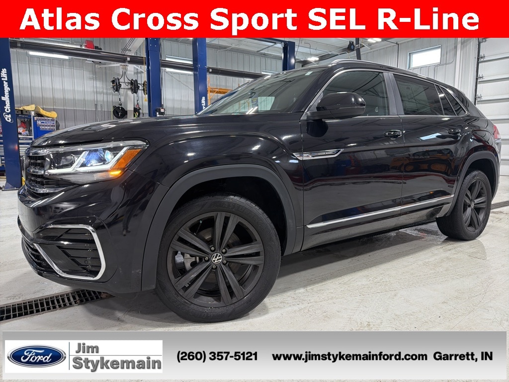 2022 Volkswagen Atlas Cross Sport SEL R-Line