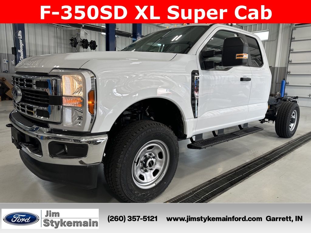 2024 Ford F-350 XL 4x4 SuperCab 168-In SRW's photo
