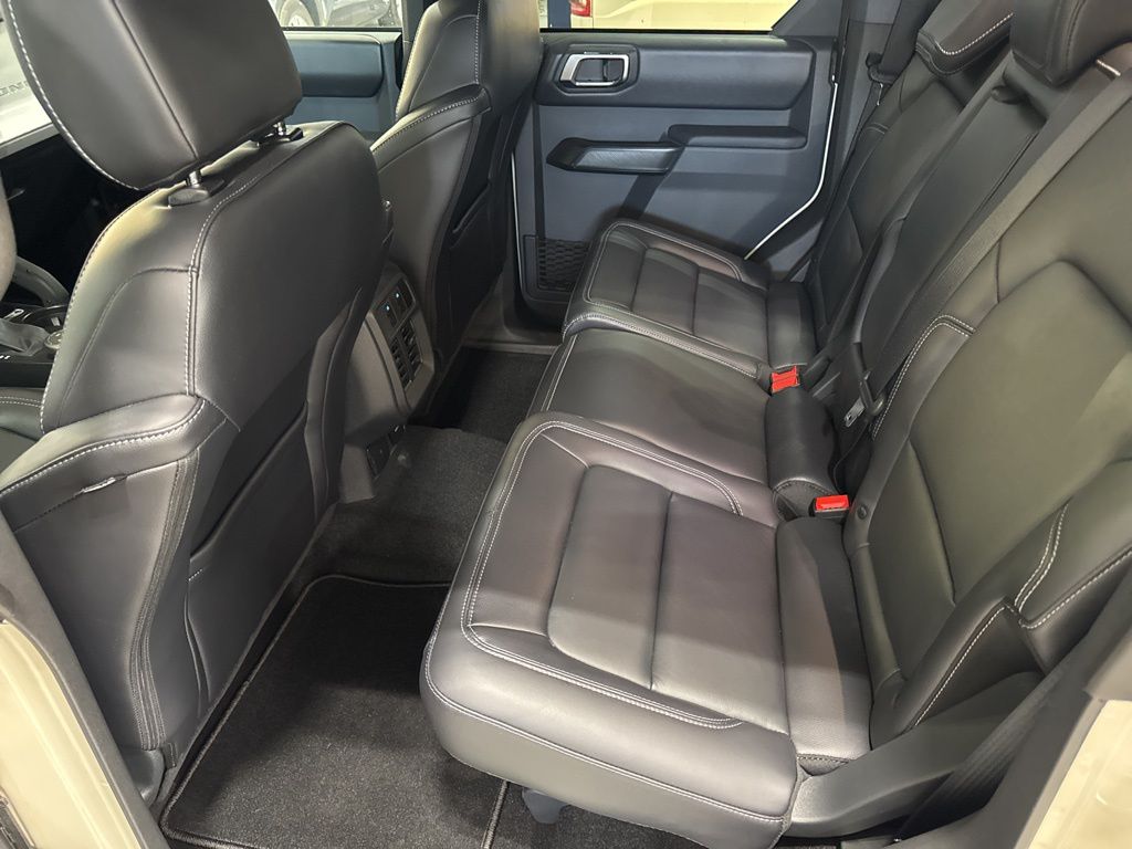 2025 Ford Bronco 4-Door Outer Banks - Photo 14