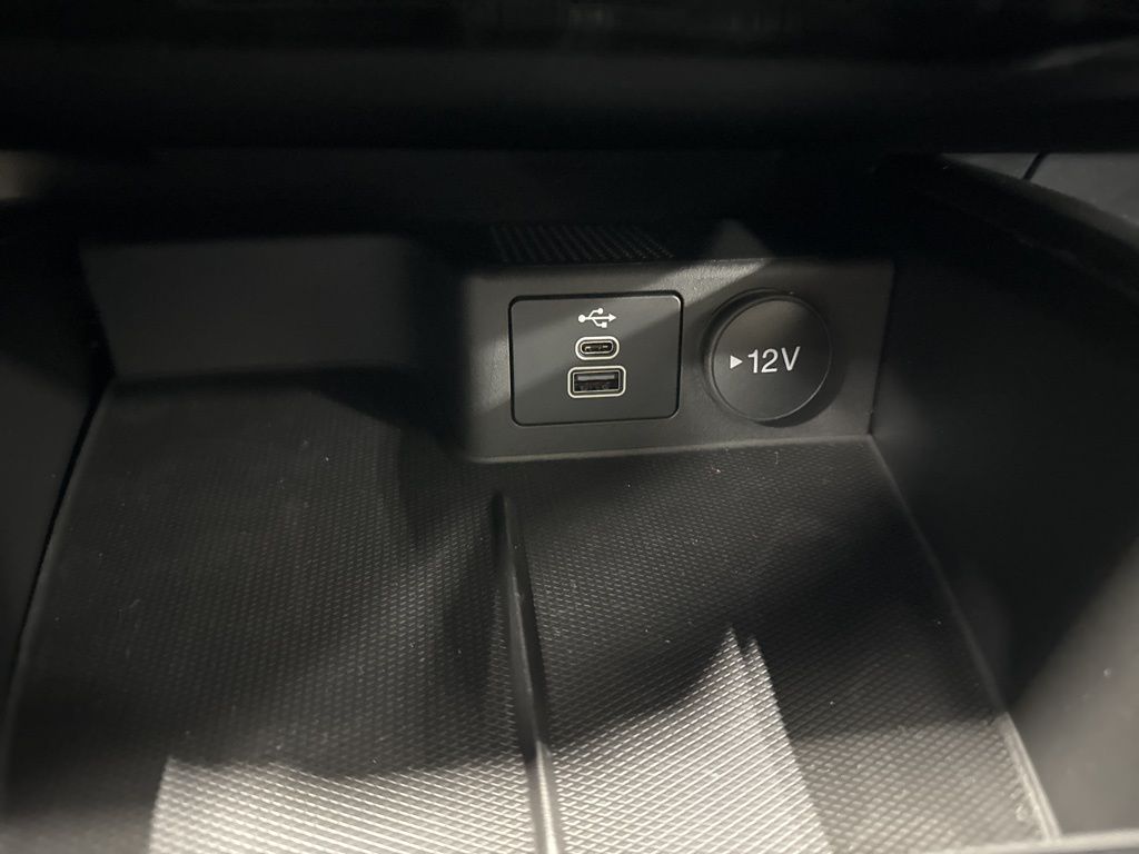 2025 Ford Escape Plug-in hybrid PHEV - Photo 29