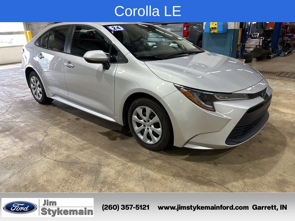 2024 Toyota Corolla LE - Photo 8