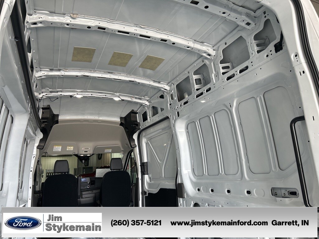2024 Ford Transit photo 4