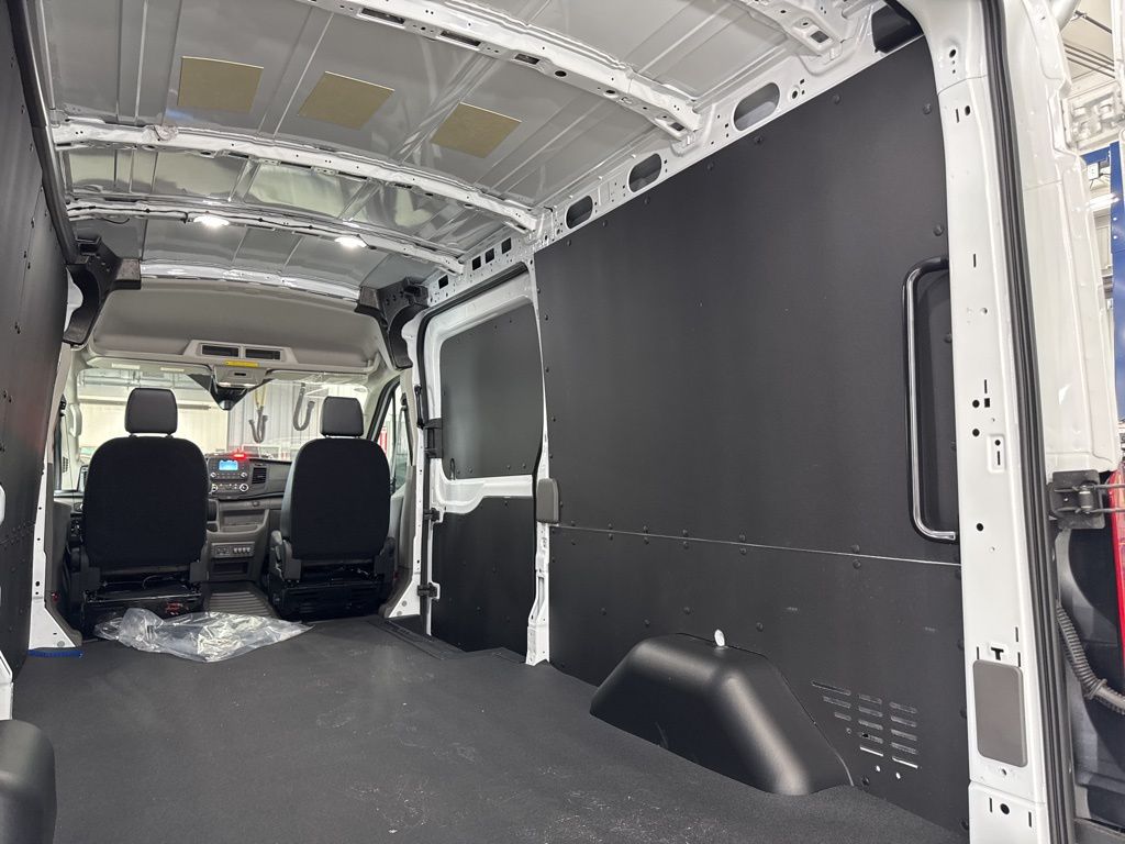 2025 Ford Transit Van Base - Photo 7