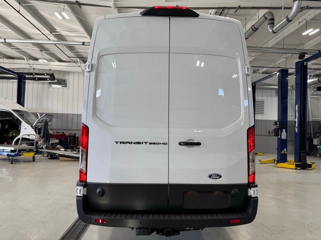 2026 Ford Transit photo 3