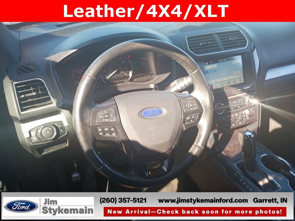 2017 Ford Explorer XLT photo 2