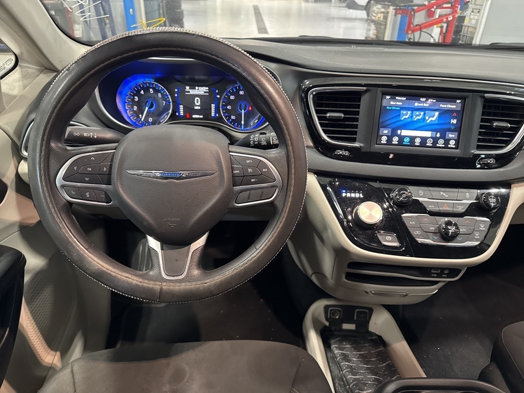 Used 2020 Chrysler Pacifica Touring with VIN 2C4RC1FGXLR210382 for sale in Garrett, IN