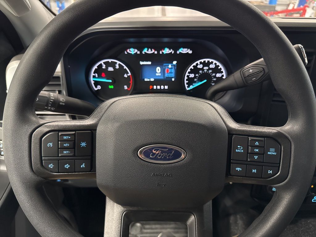 2025 Ford F-450 Super Duty Chassis Cab XL - Photo 16