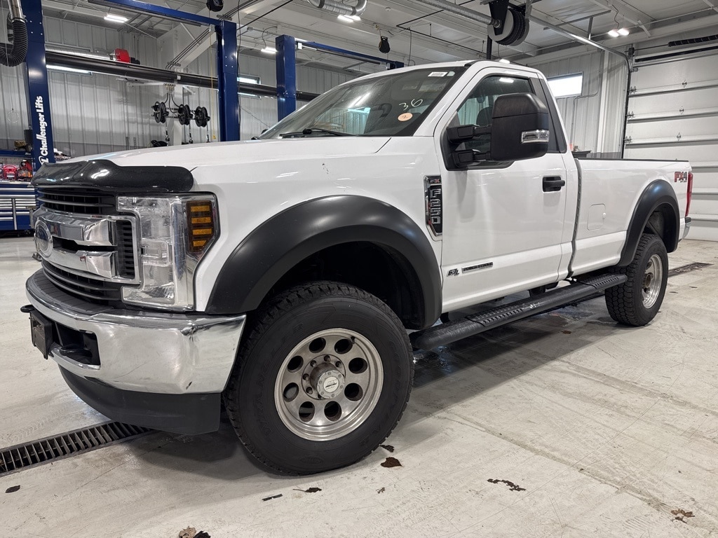 2019 Ford F-250 Super Duty XL's photo