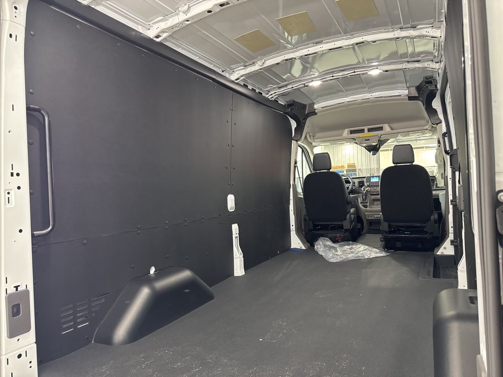 2025 Ford Transit Van Base - Photo 8