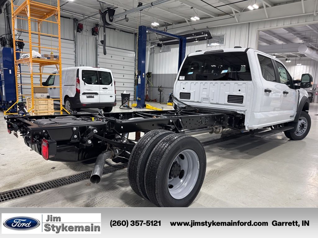 2025 Ford F-450 Super Duty Chassis Cab XL - Photo 8