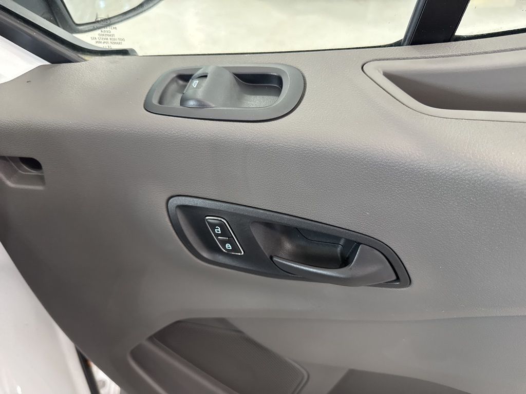 2025 Ford Transit Van Base - Photo 15