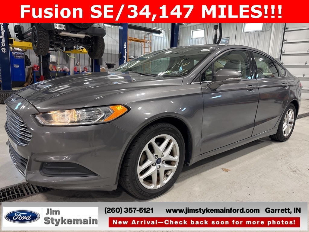 2014 Ford Fusion SE's photo