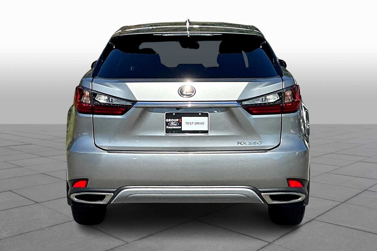2022 Lexus RX photo 3