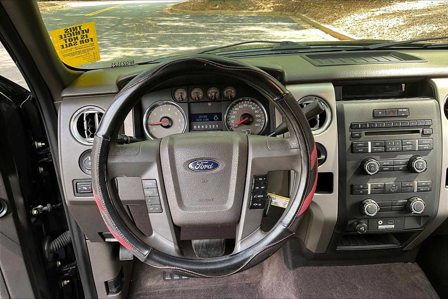 2010 Ford F-150 XLT photo 4