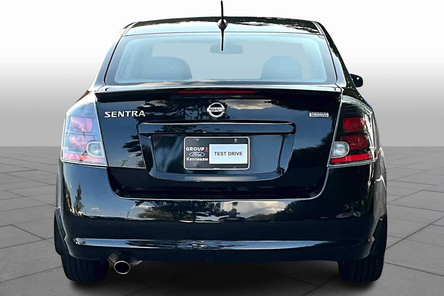2012 Nissan Sentra 2.0 SR photo 3