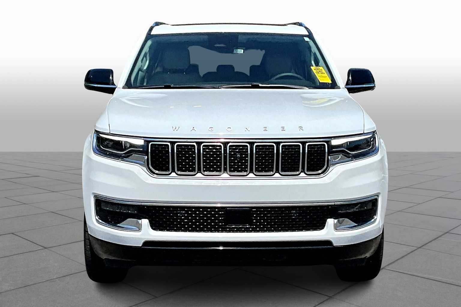 2024 Jeep Wagoneer Base photo 2