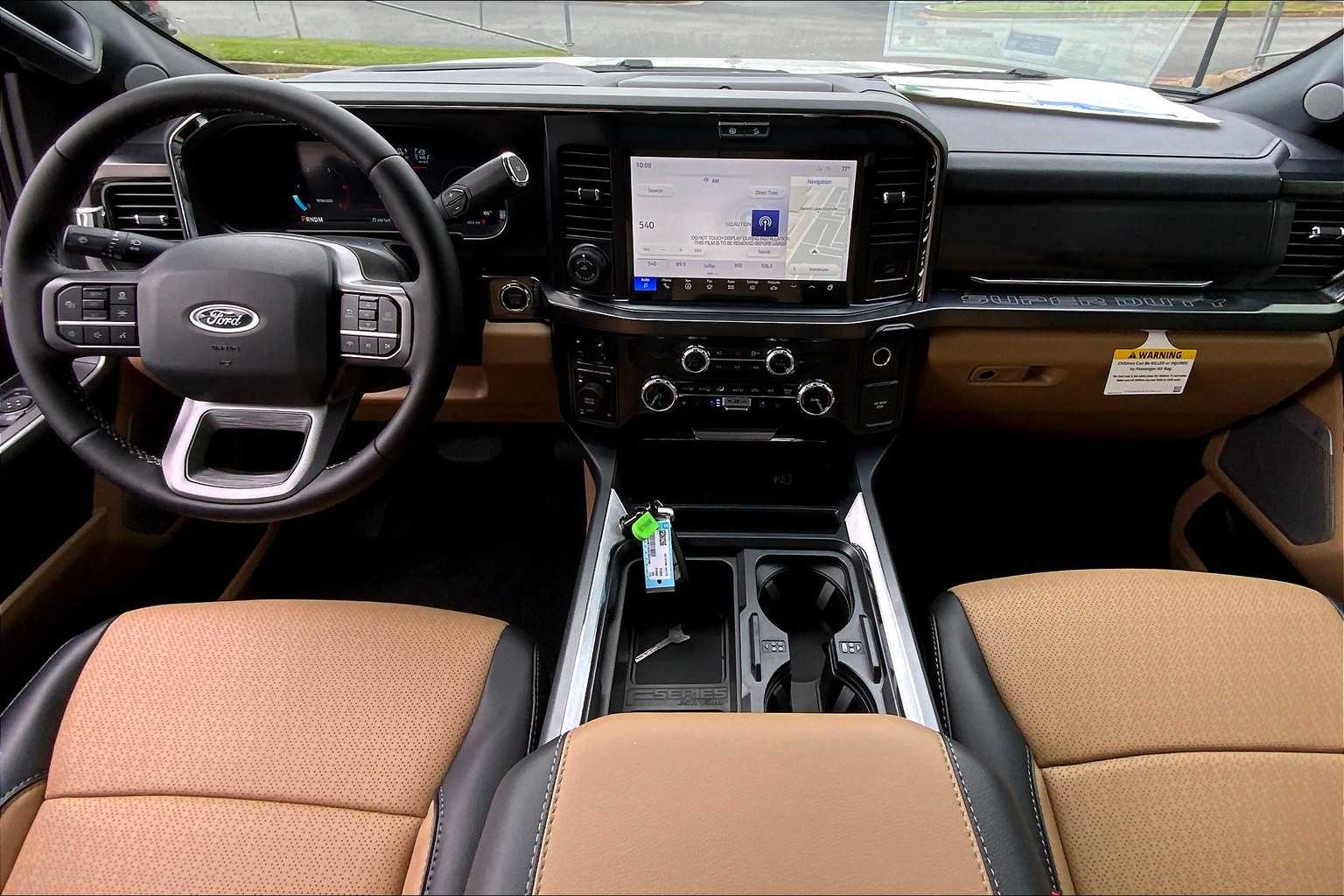 2025 Ford F-250 Lariat photo 4