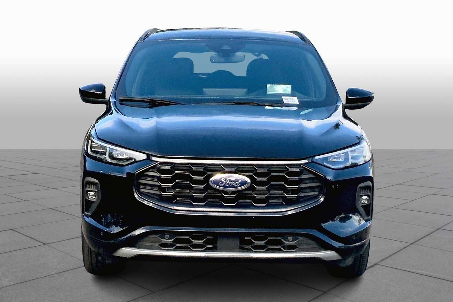 2024 Ford Escape ST-Line Elite photo 2