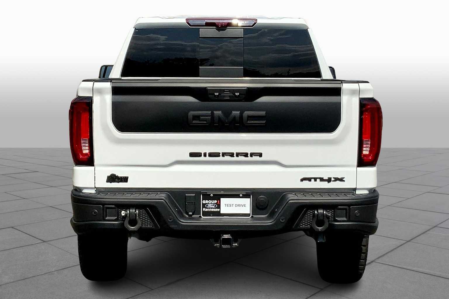 2024 Gmc Sierra 1500 AT4X photo 3