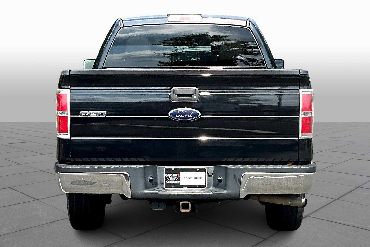 2010 Ford F-150 XLT photo 3