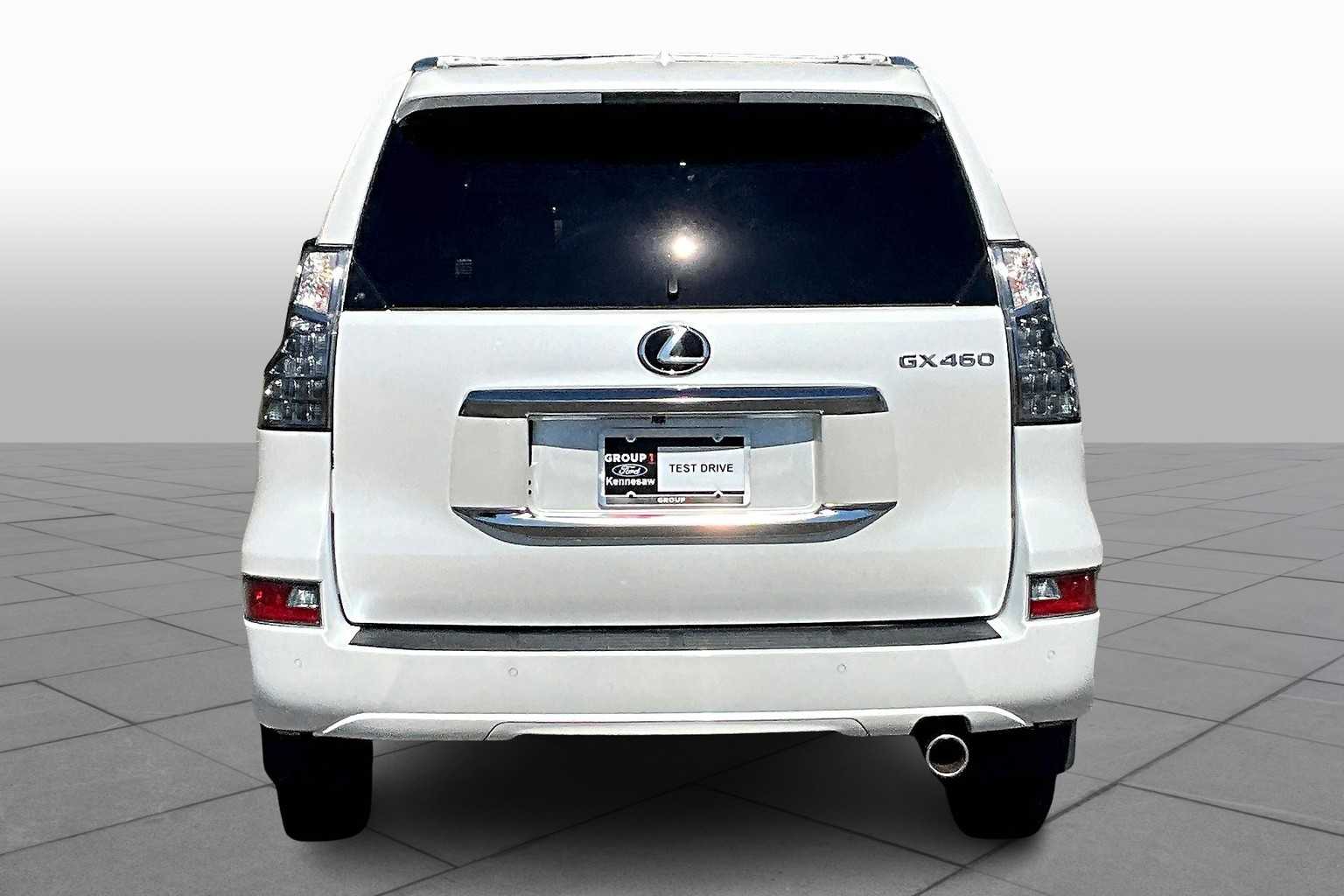 2023 Lexus GX 460 Premium photo 4